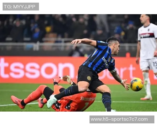 国米门将马丁内斯不幸撞死闯入车道老人事件引发关注 国米门将马丁内斯不幸撞死闯入车道老人事件引发关注